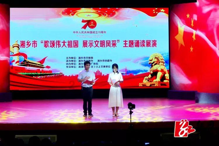 佘诗曼凭《新闻女王》三封视后,戏里戏外,都给内娱做了个榜样